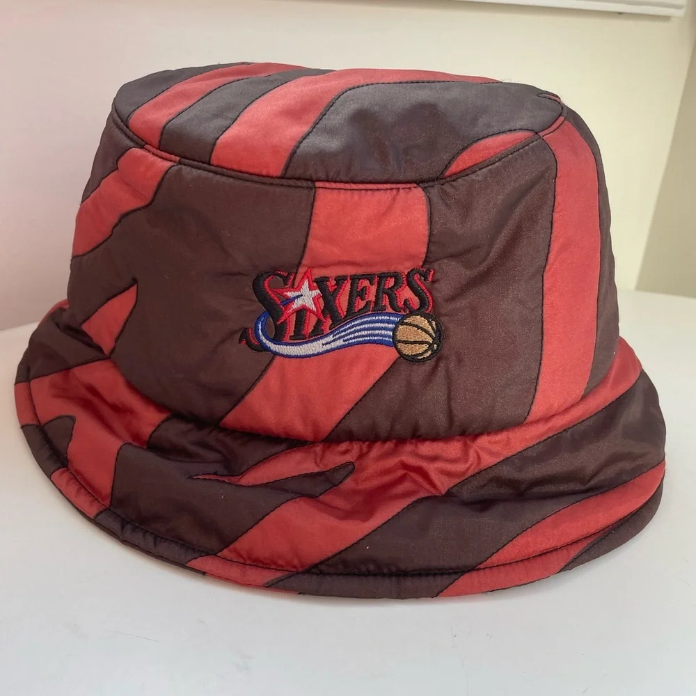 NWT Mitchell & Ness Black Philadelphia 76ers Bucket Hat - Picture 3 of 11